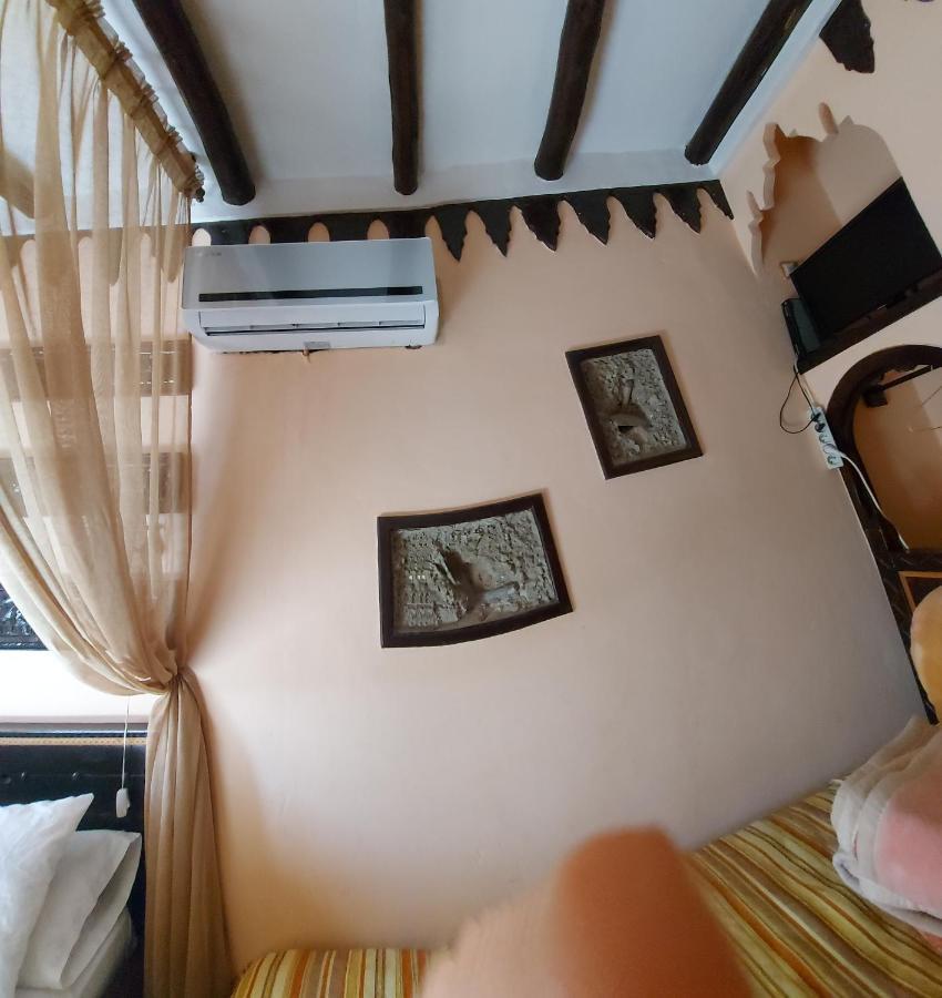 Dar Zman Bed & Breakfast เชฟชาอูน ภายนอก รูปภาพ