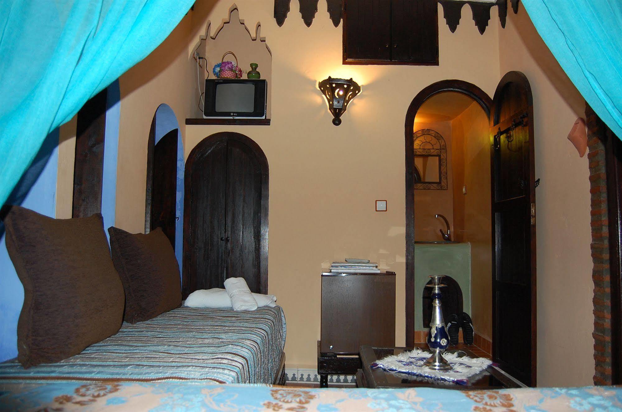 Dar Zman Bed & Breakfast เชฟชาอูน ภายนอก รูปภาพ
